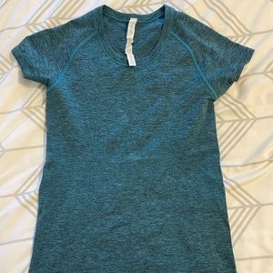 Lululemon swiftly tech short sleeve